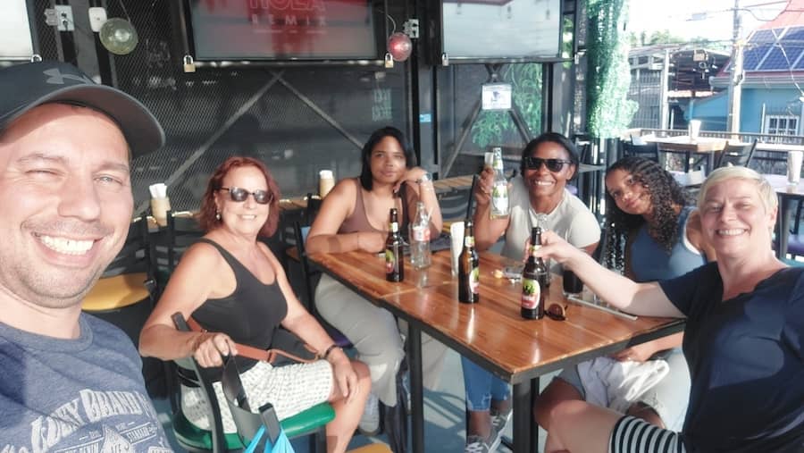 In einer Bar in Alajuela